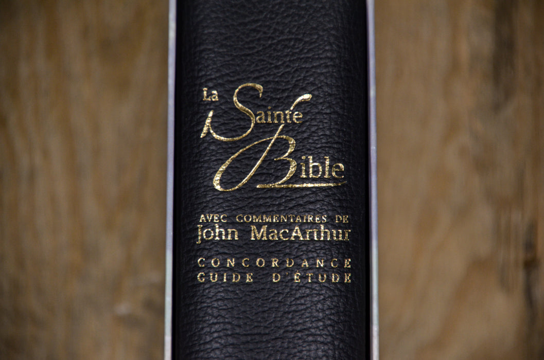 Bible d'étude NEG MacArthur Noire cuir souple Tranche dorée avec onglets et boîtier