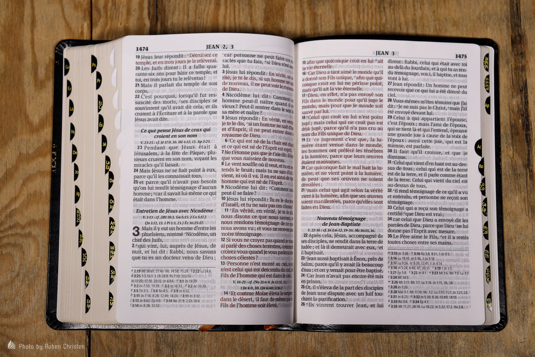 Bible Segond 1910 Noire souple avec onglets et paroles Jésus en rouge