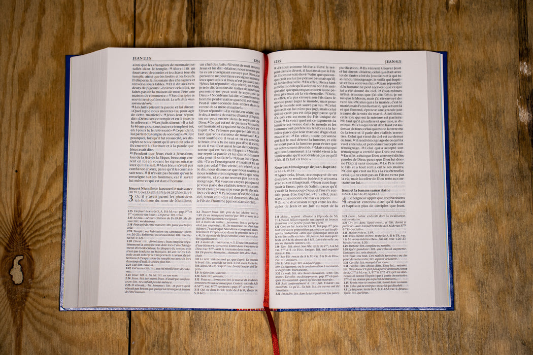 Bible segond 21 Bleue rigide avec notes de référence
